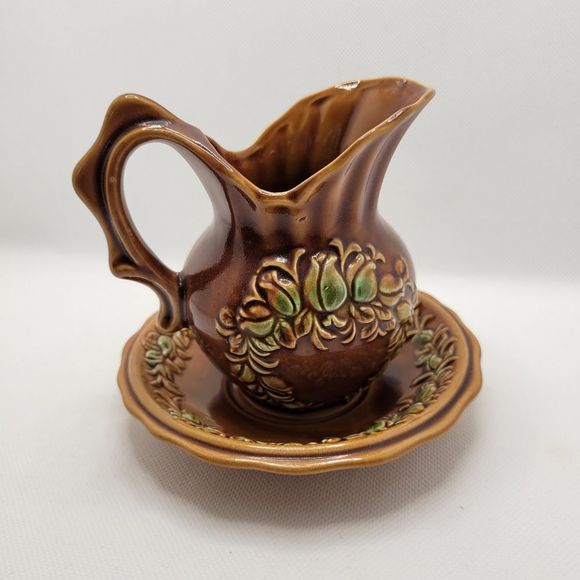 Vintage Japan Pottery Small Water Pitcher and Basin in Brown with Raised Florals - Picture 12 of 12